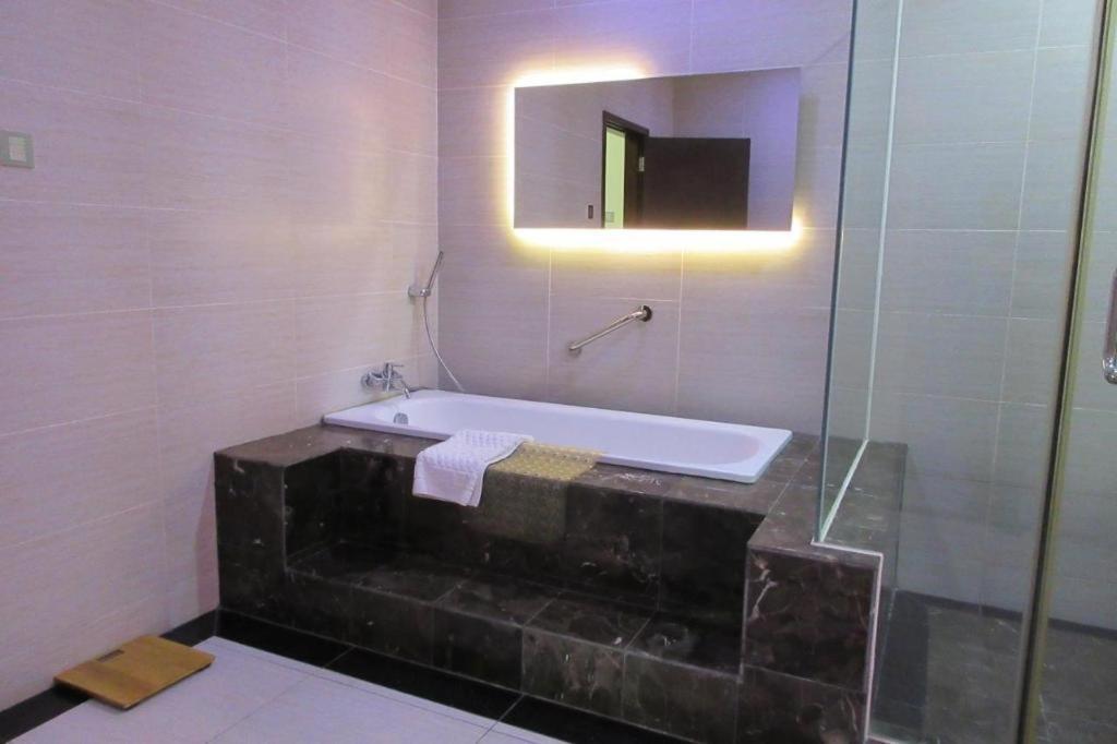 Hotel Aifa Labuan Kültér fotó
